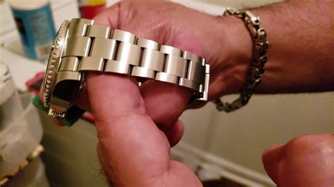 how to refinish rolex bracelet|how to remove scratches from rolex.